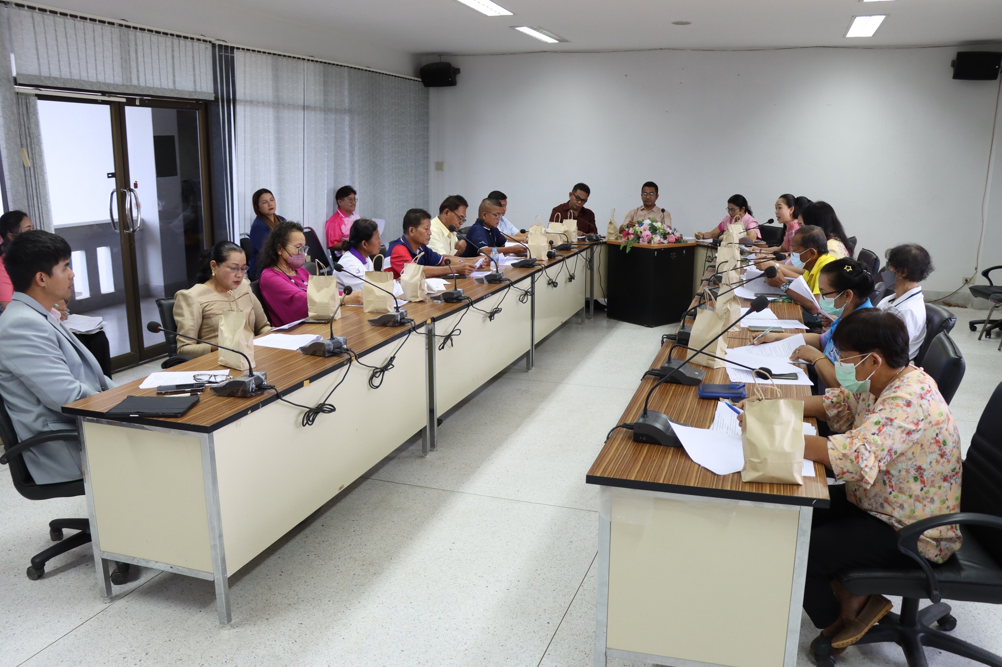 ประชุมปรึกษาหารือเตรียมงาน กิจกรรมแห่เทียนพรรษาและถวายเทียนพรรษา ประจำปีงบประมาณ พ.ศ.  2568 ✅ คลิ๊ก Link ด้านล่างเพื่อดูข้อมูล👇
