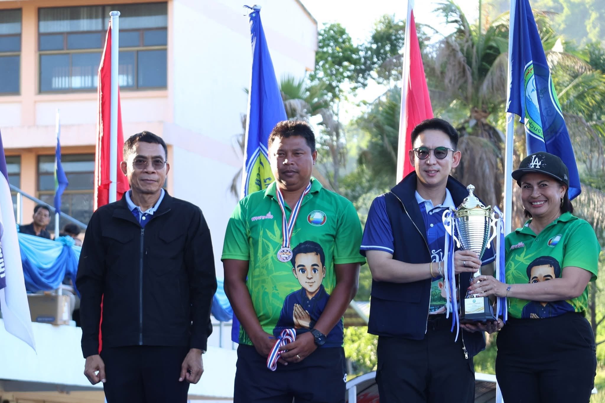 ร่วมพิธีปิดการแข่งขันกีฬา อบจ.คัพ เยาวชนและประชาชน จังหวัดชุมพร ประจำปี 2569